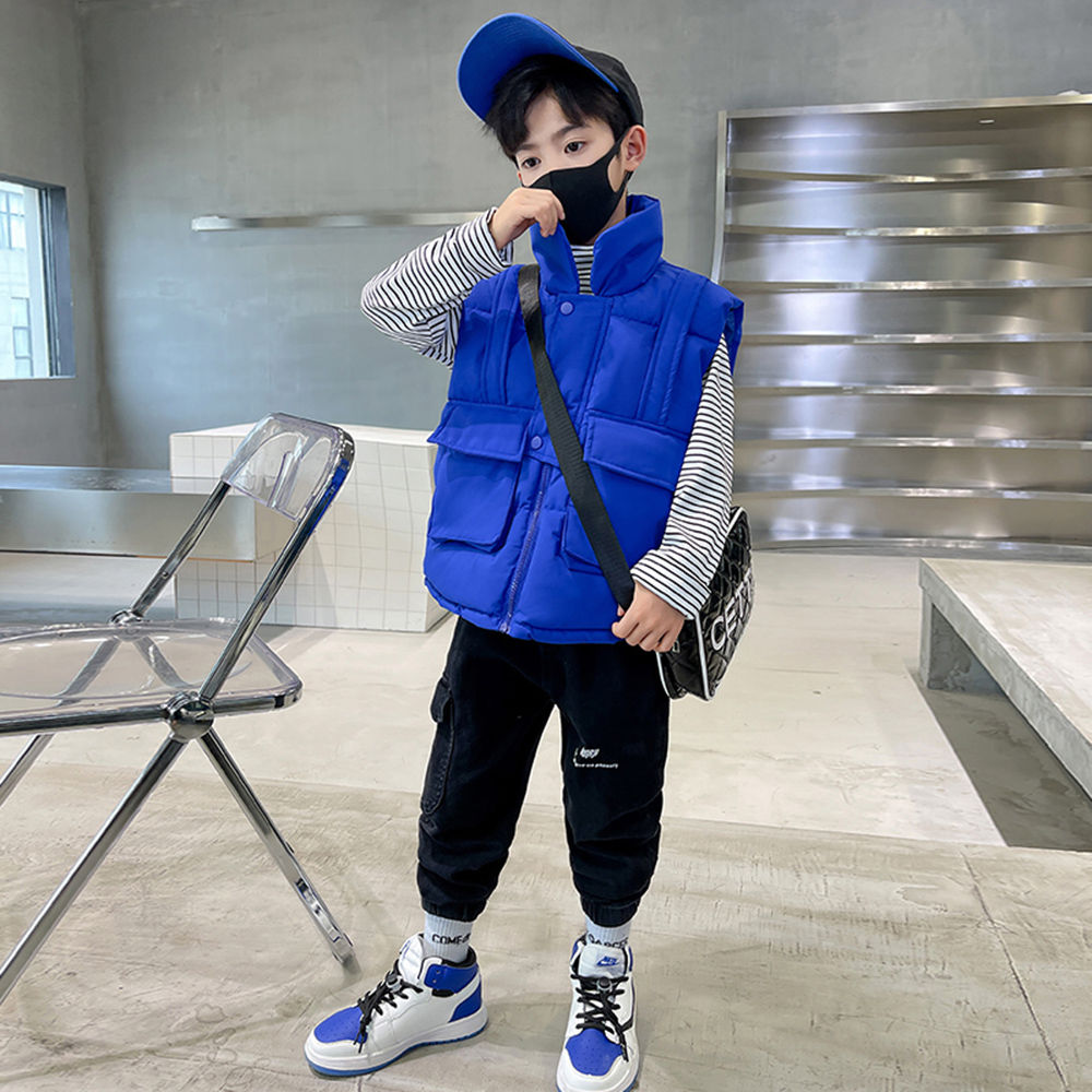 

features material 100 polyester fit type regular the actual product