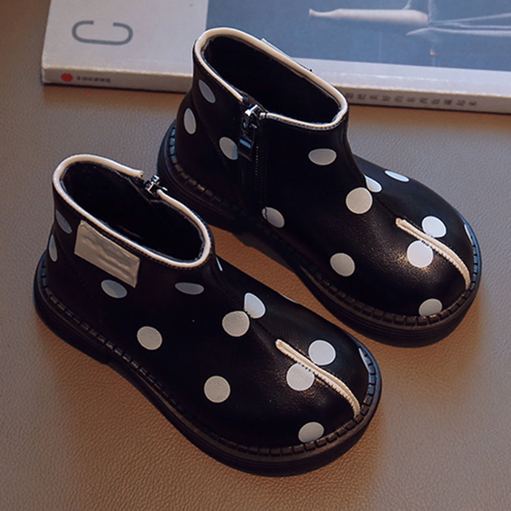

features upper material 100 pu sole material 100 rubber the