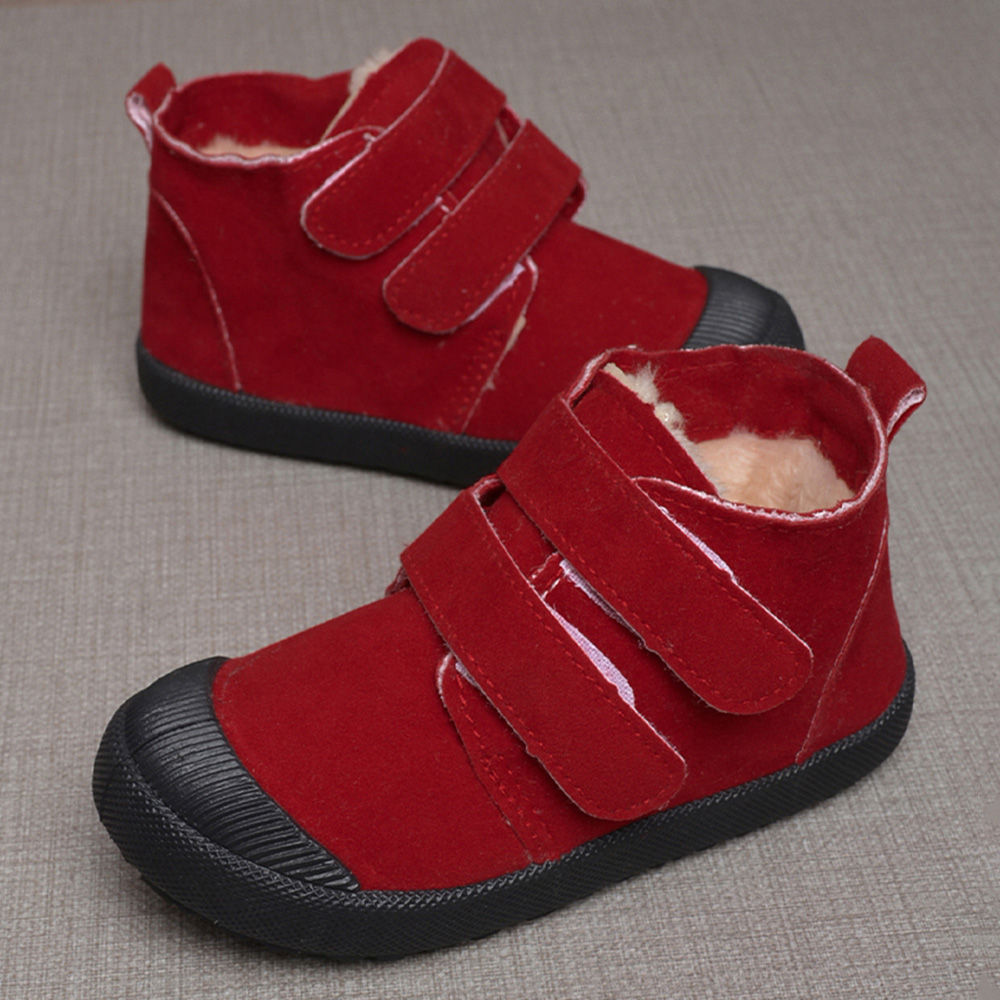 

features upper material 100 suede sole material 100 rubber the