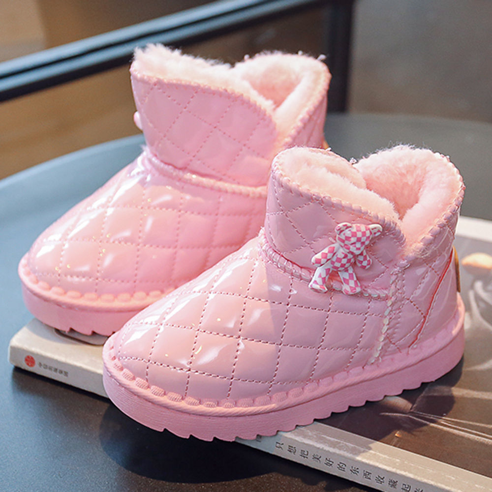 

features upper material 100 pu sole material 100 rubber the