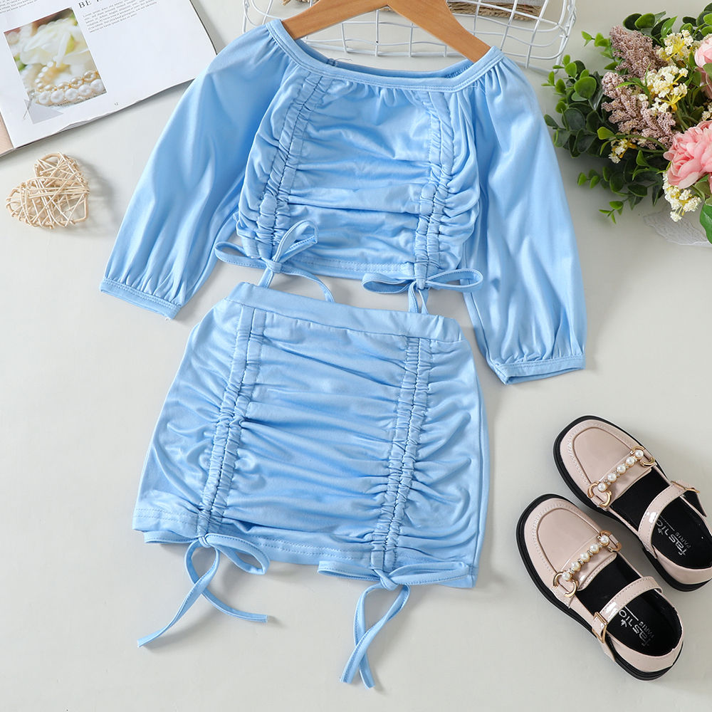 

features top material 100 polyester bottom material 100 polyester fit