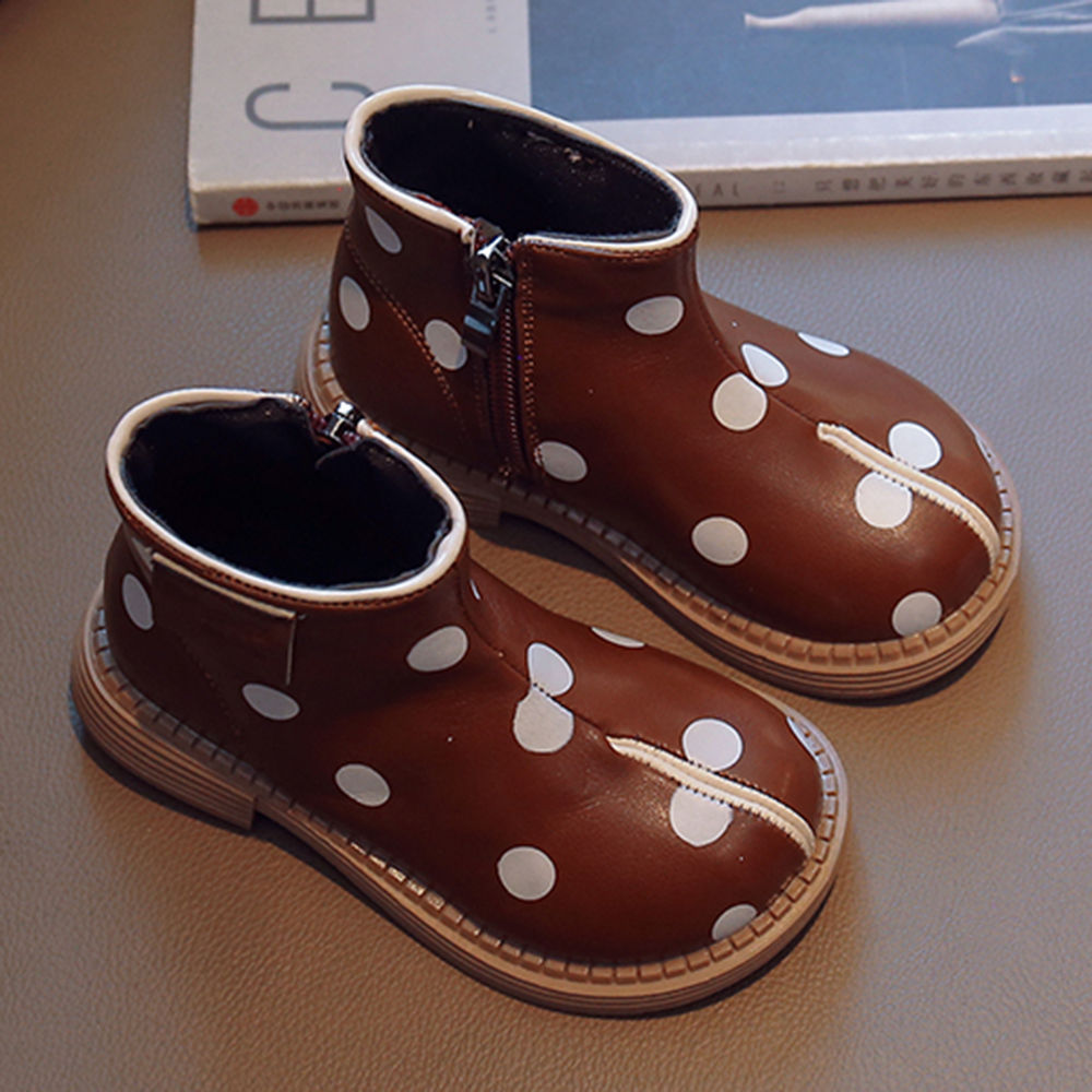 

features upper material 100 pu sole material 100 rubber the
