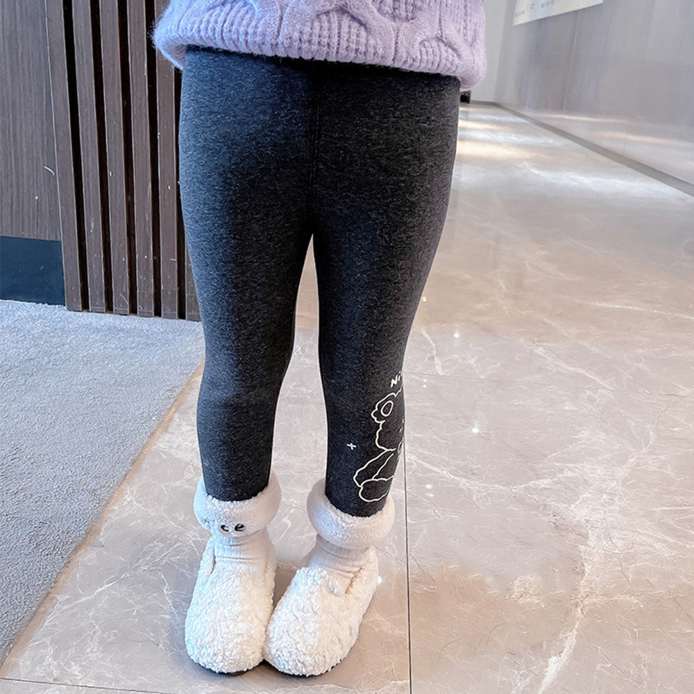 

features material 100 polyester fit type regular the actual product