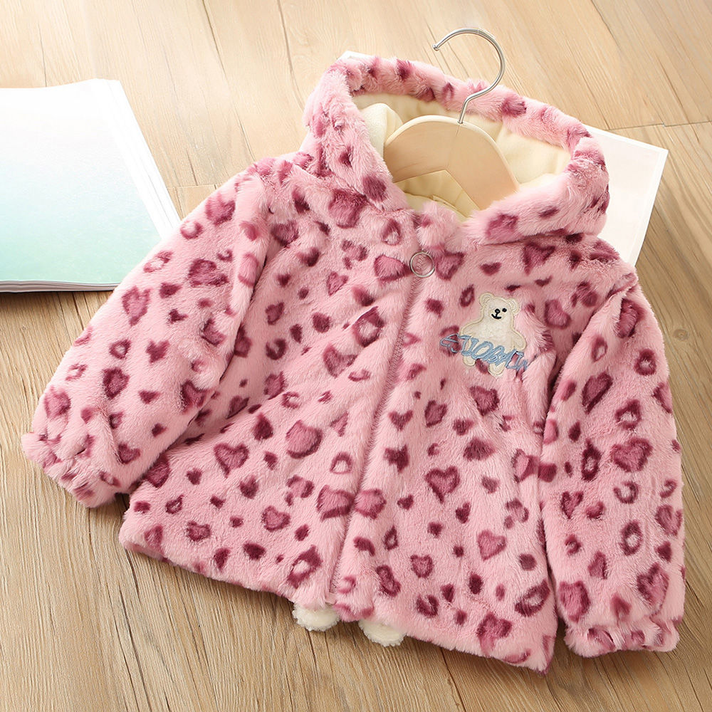 

features material 100 polyester fit type regular the actual product
