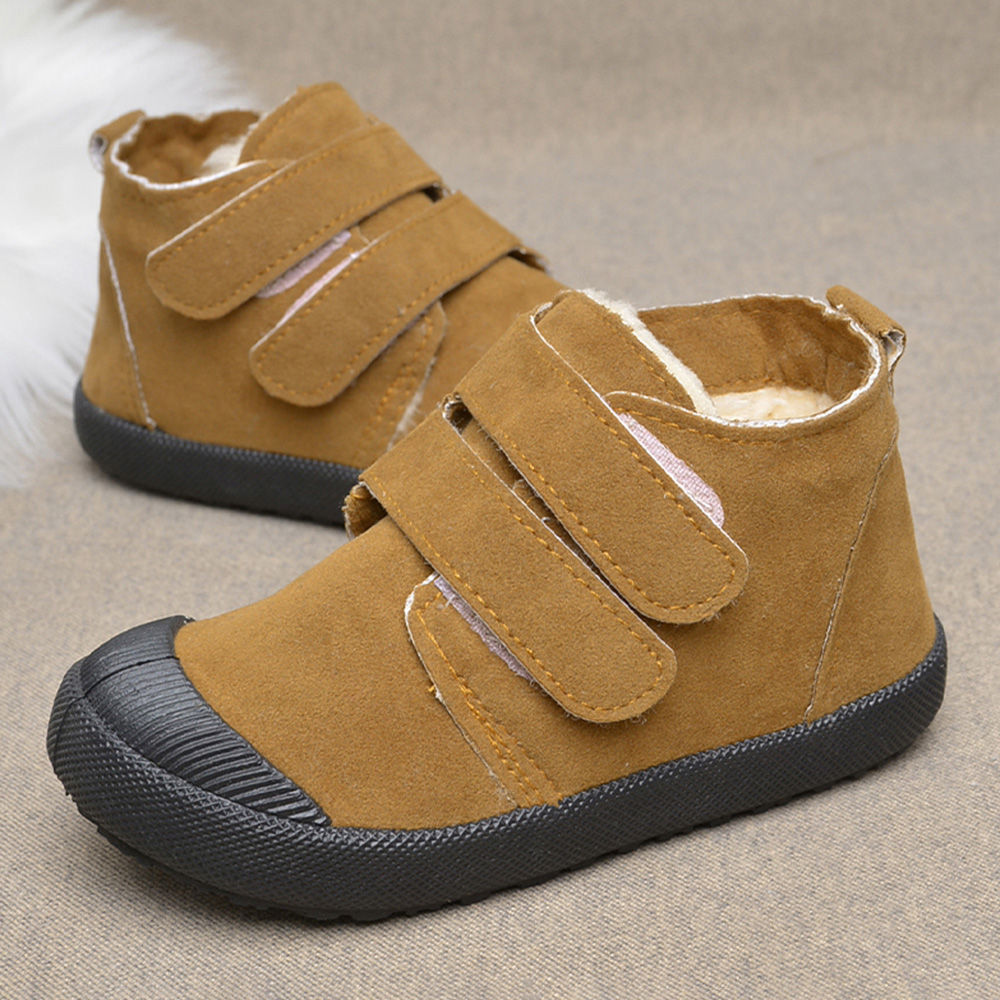 

features upper material 100 suede sole material 100 rubber the