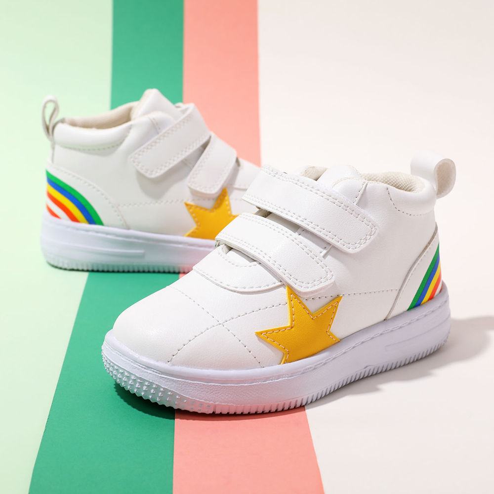 

features upper material 100 synthetic pu sole material 100 eva