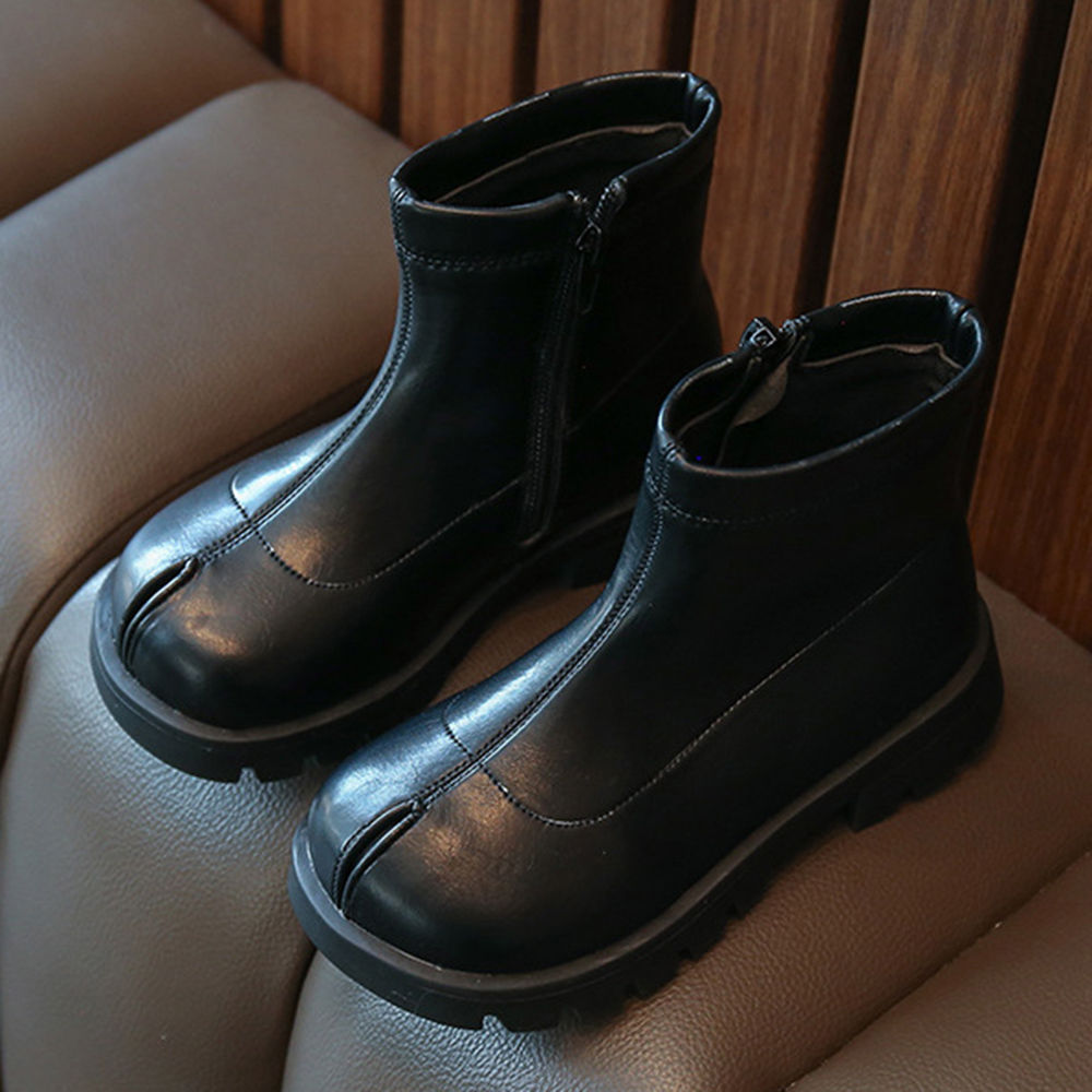 

features upper material 95 tpr 5 leather sole material 95