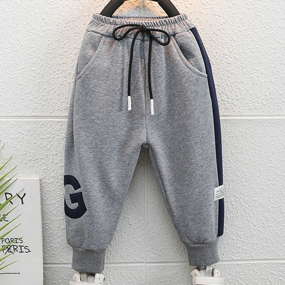 

features material 100 polyester fit type regular the actual product