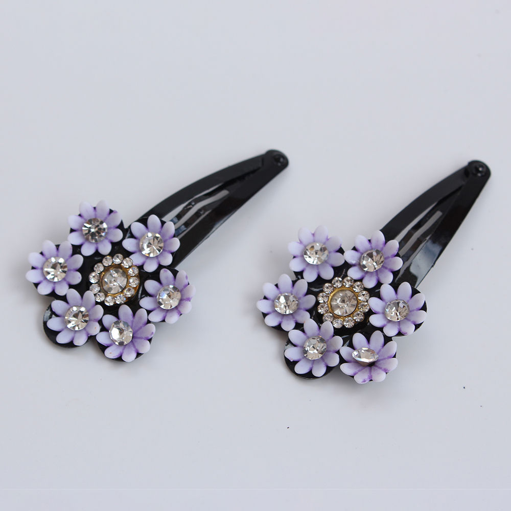 

rich diamond studded clip to cherish all occassions