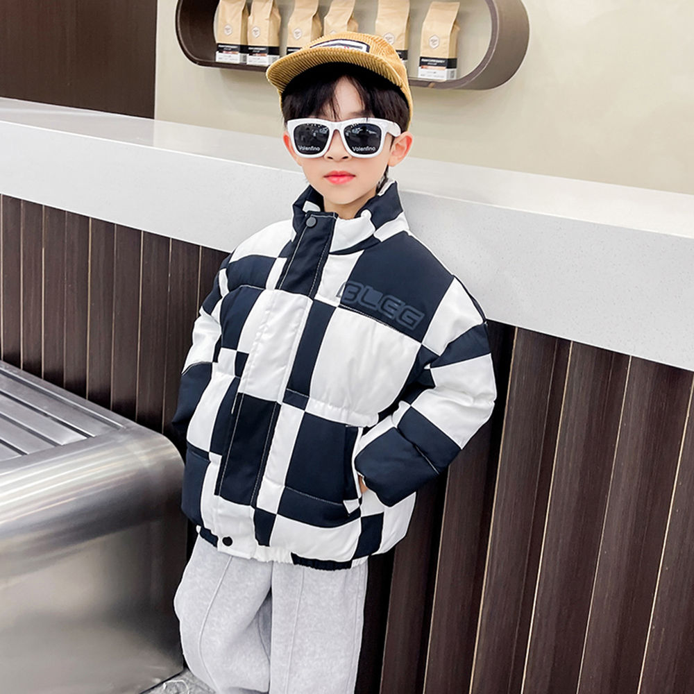

features material 100 polyester fit type regular the actual product