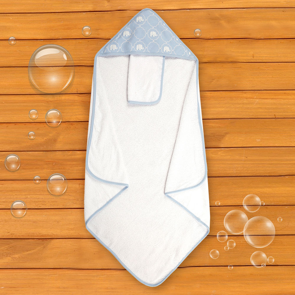 

our soft and cozy hooded towels remind your young star