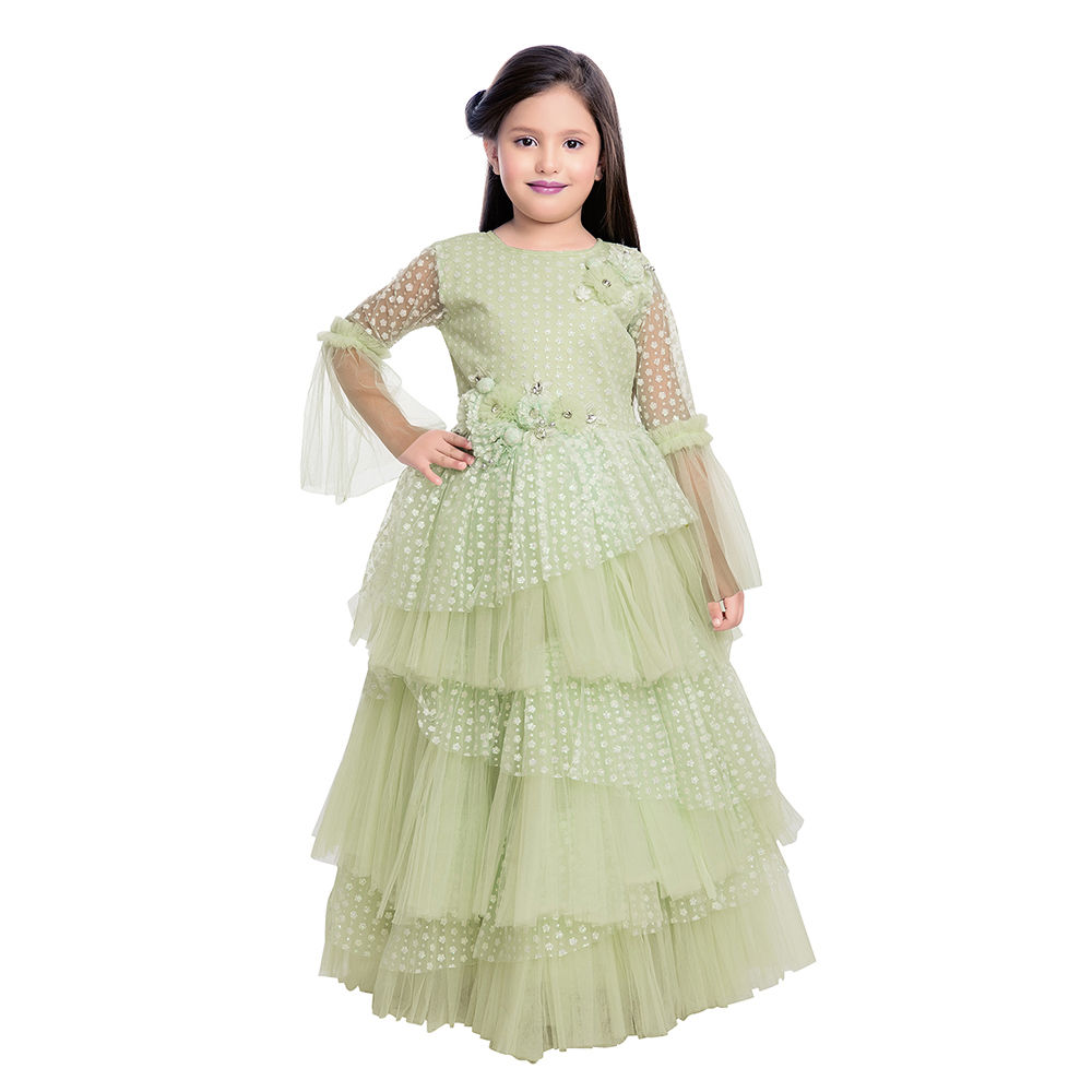 

features material 100 net fit type slim the actual product