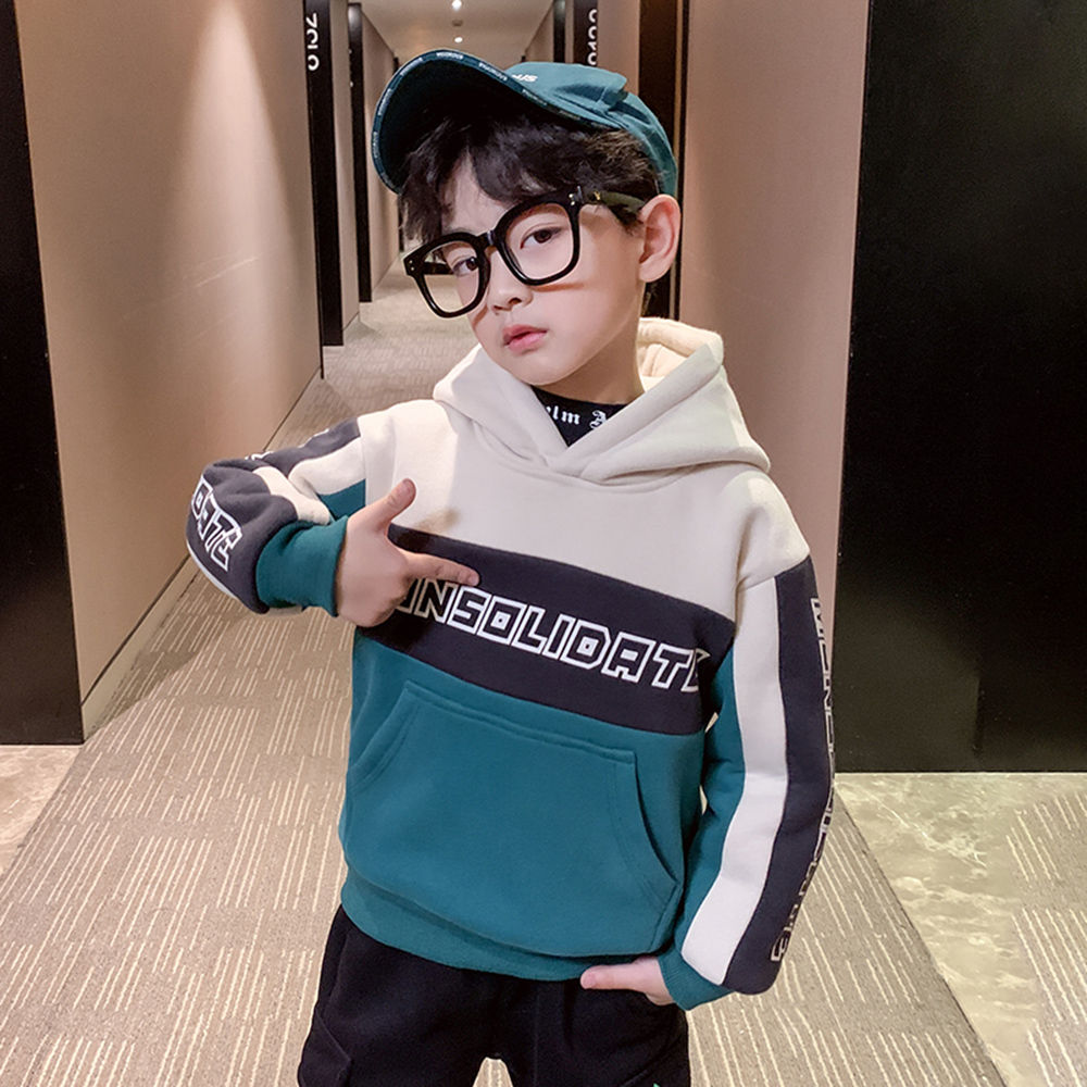 

features material 100 polyester fit type regular the actual product
