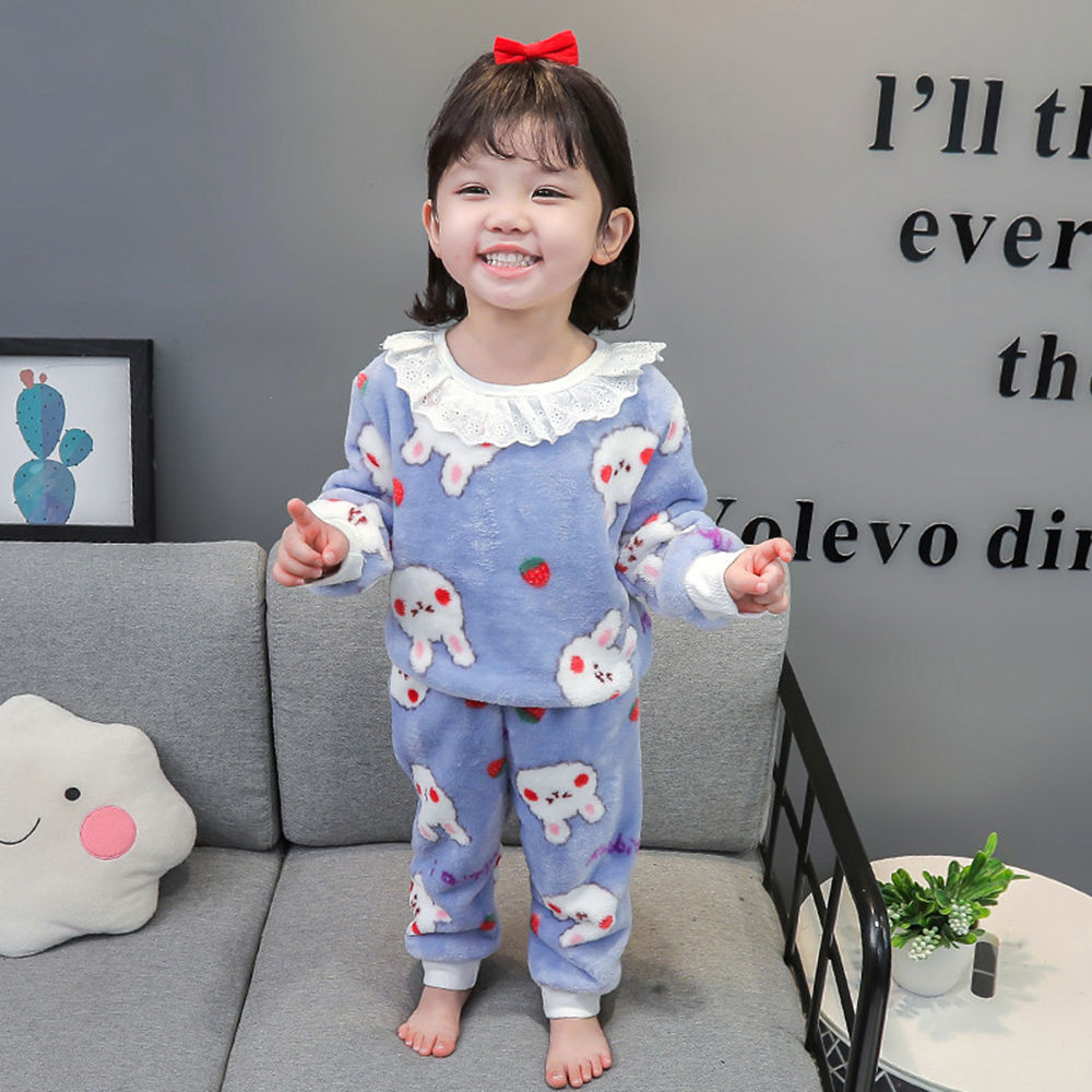 

features top material 100 polyester bottom material 100 polyester fit