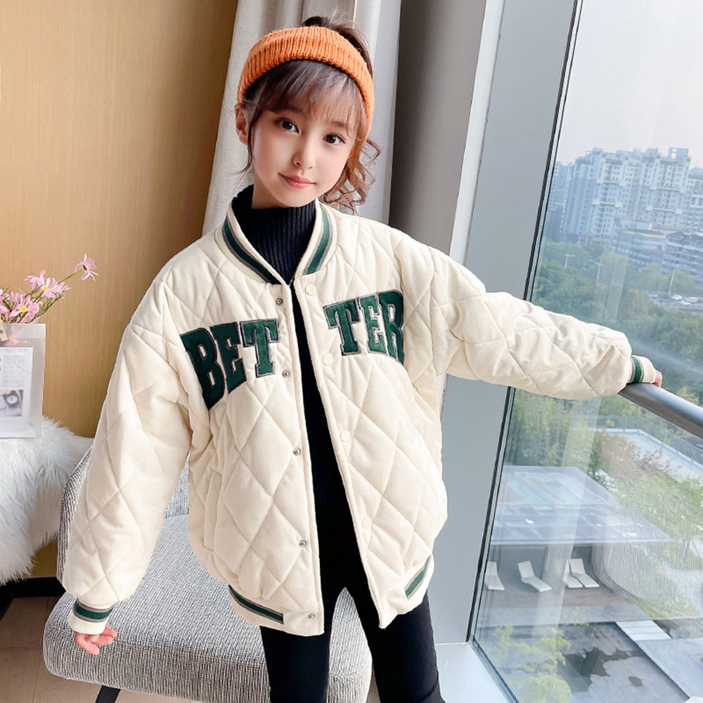 

features material 100 polyester fit type regular the actual product