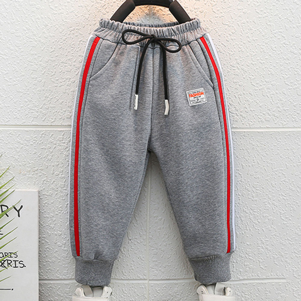 

features material 100 polyester fit type regular the actual product