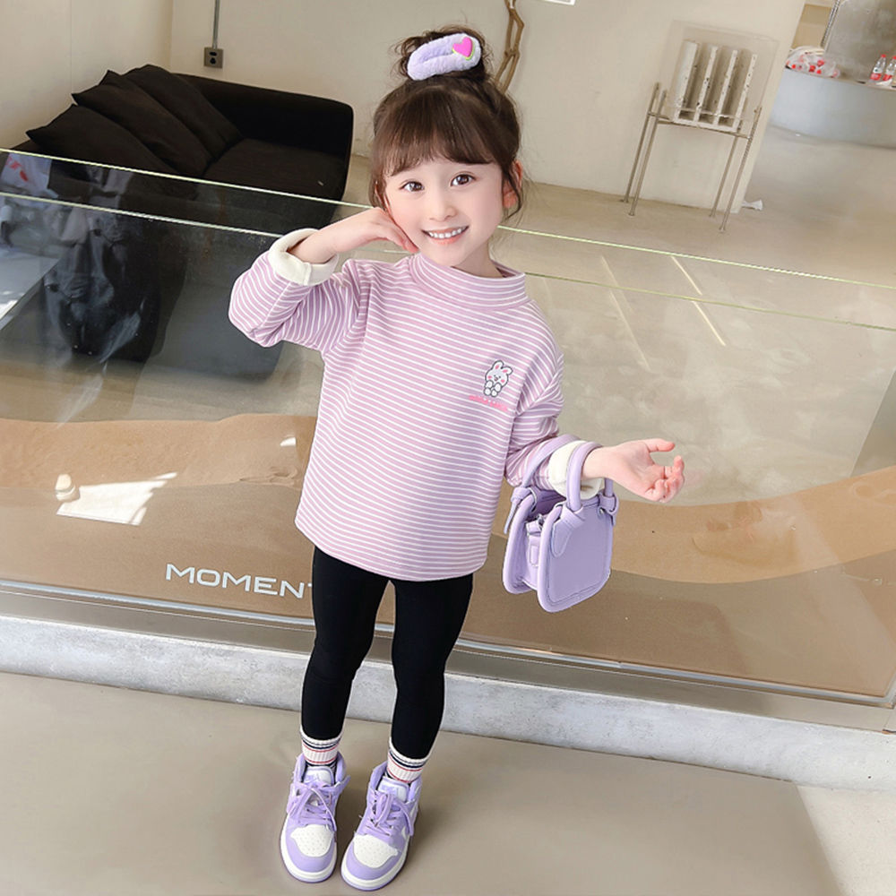 

features material 100 polyester fit type regular the actual product