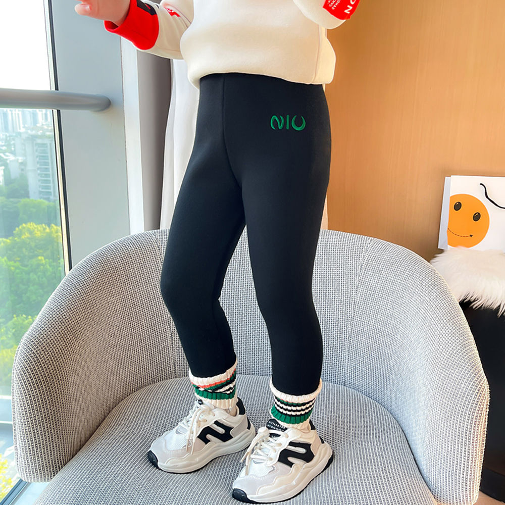 

features material 100 polyester fit type slim the actual product