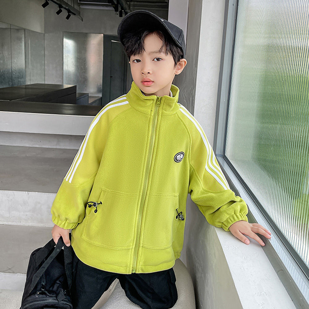 

features material 100 polyester fit type regular the actual product