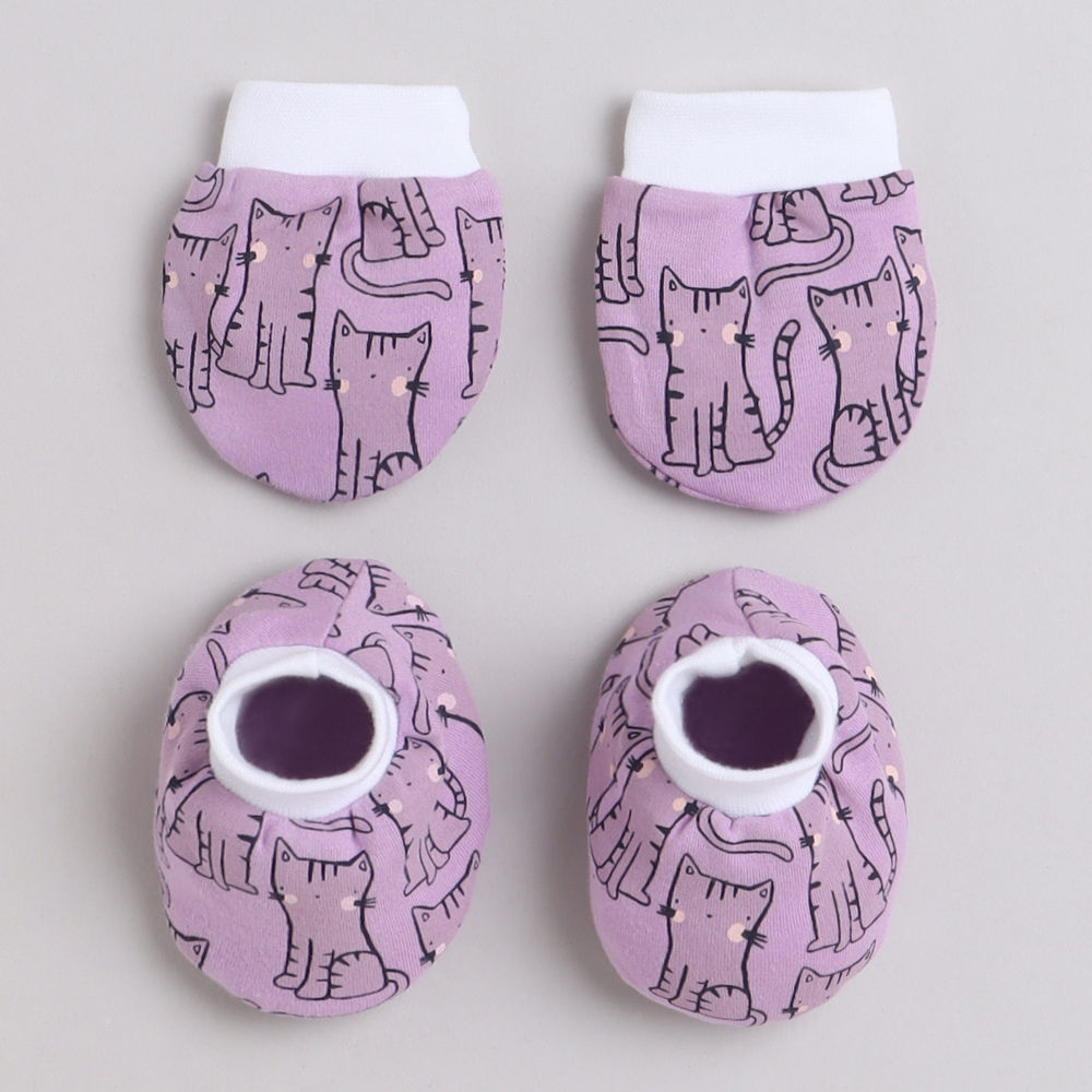 

soft gentle knitted cotton mittens set for the little one