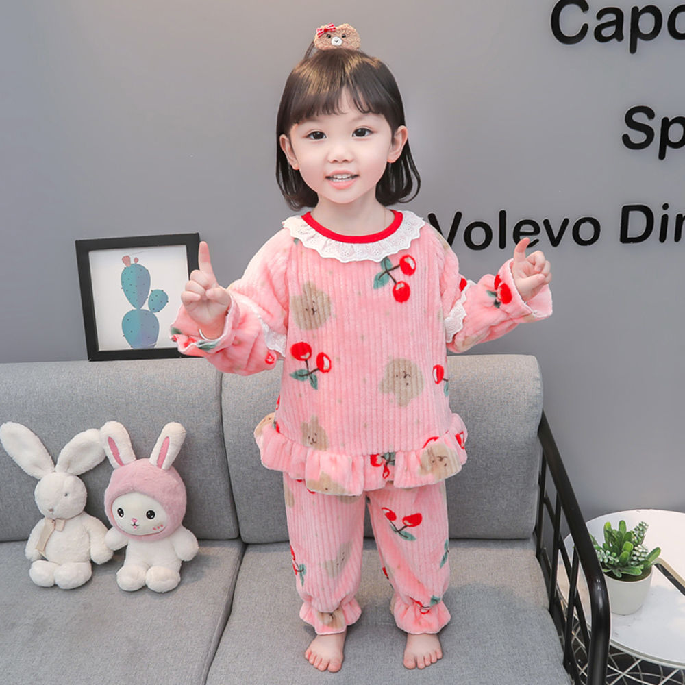

features top material 100 polyester bottom material 100 polyester fit