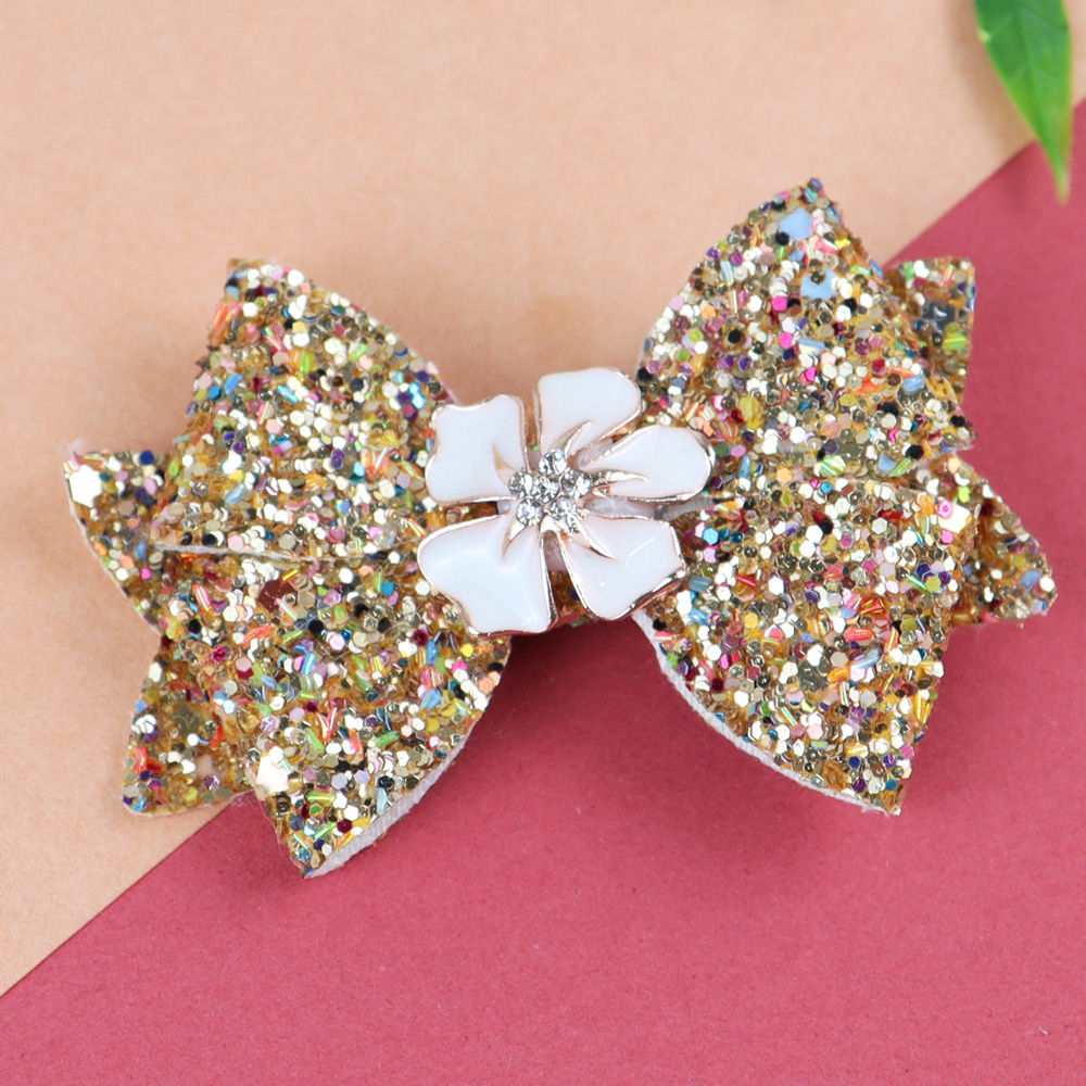 

dress your girl in this lovely accessories and make her