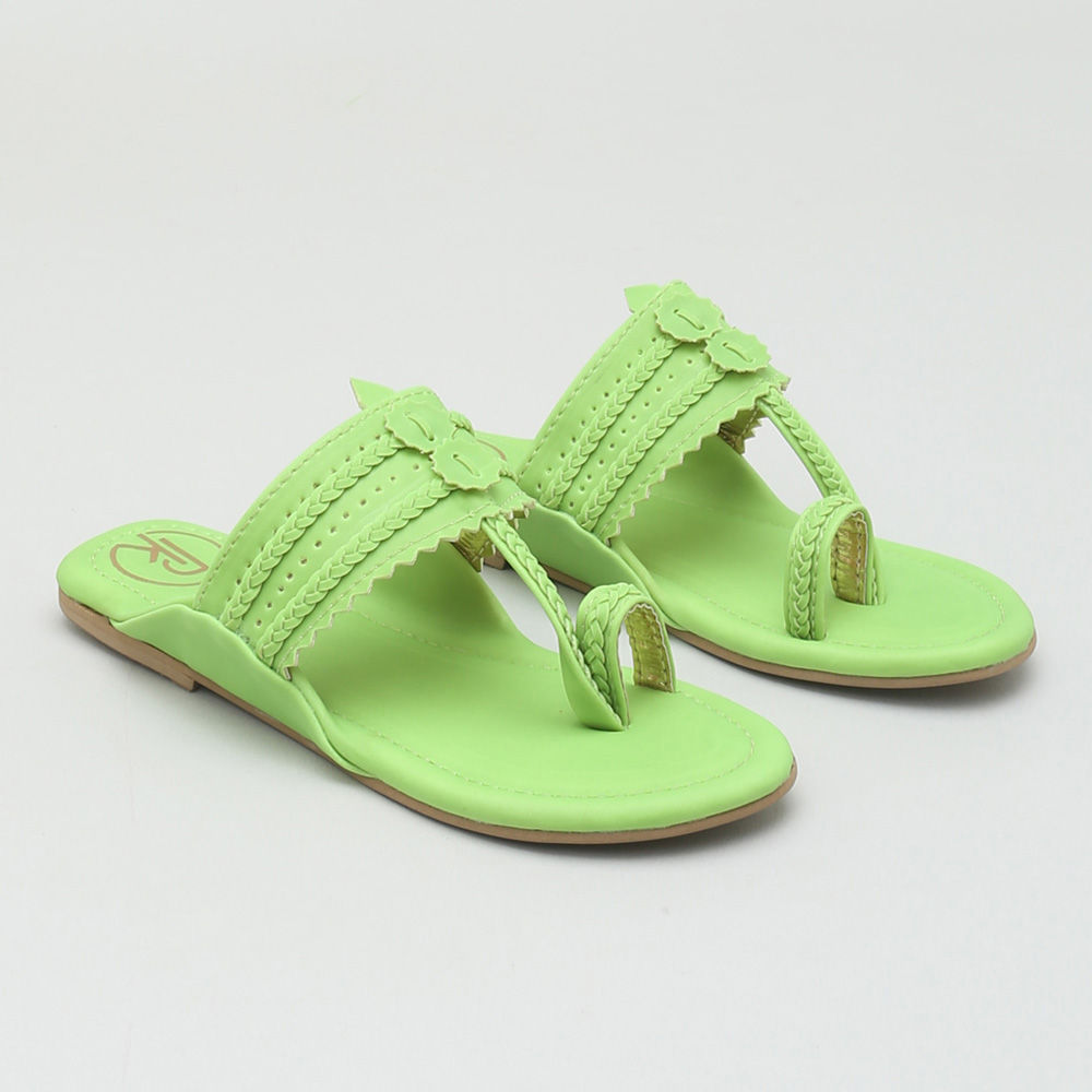 

features upper material 100 leather sole material 100 leather the
