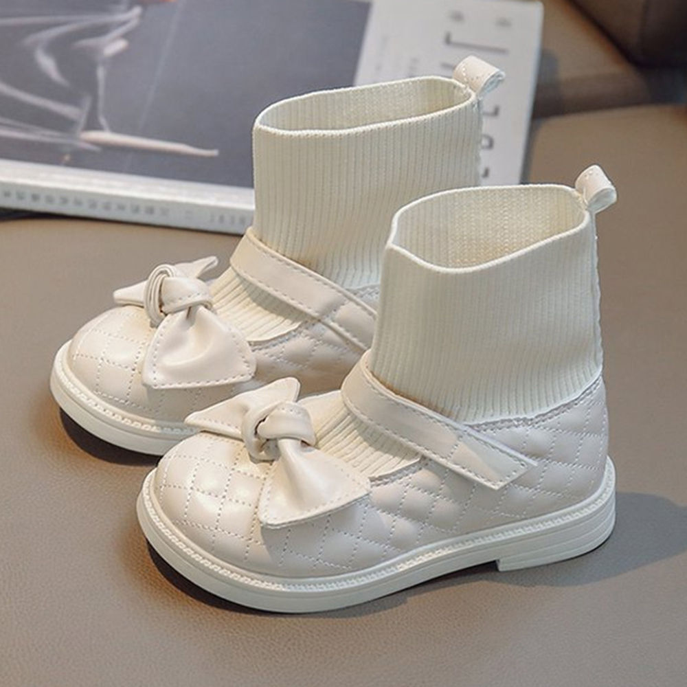

features upper material 95 tpr 5 pu sole material 95