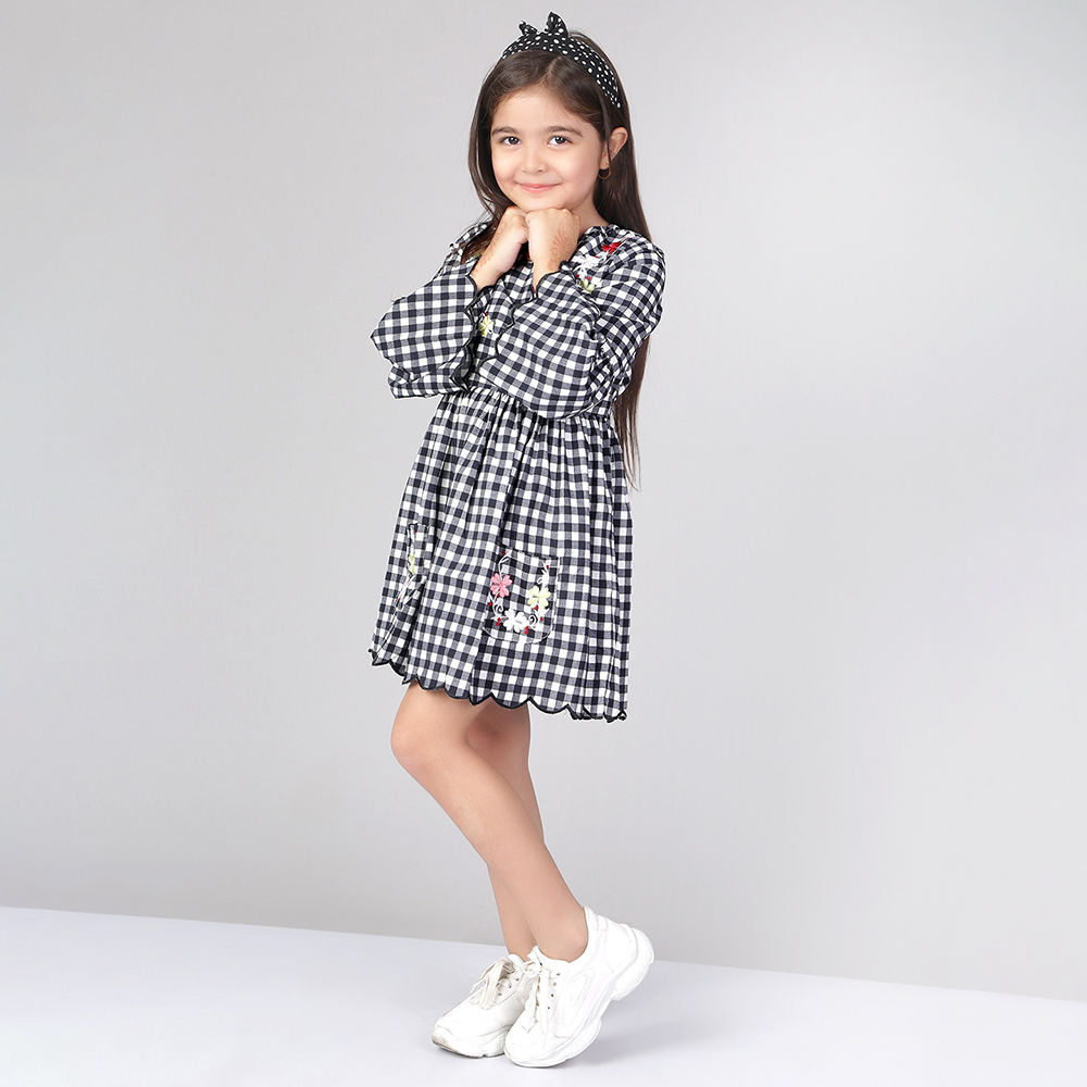 

features material polyester the actual product may differ slightly in