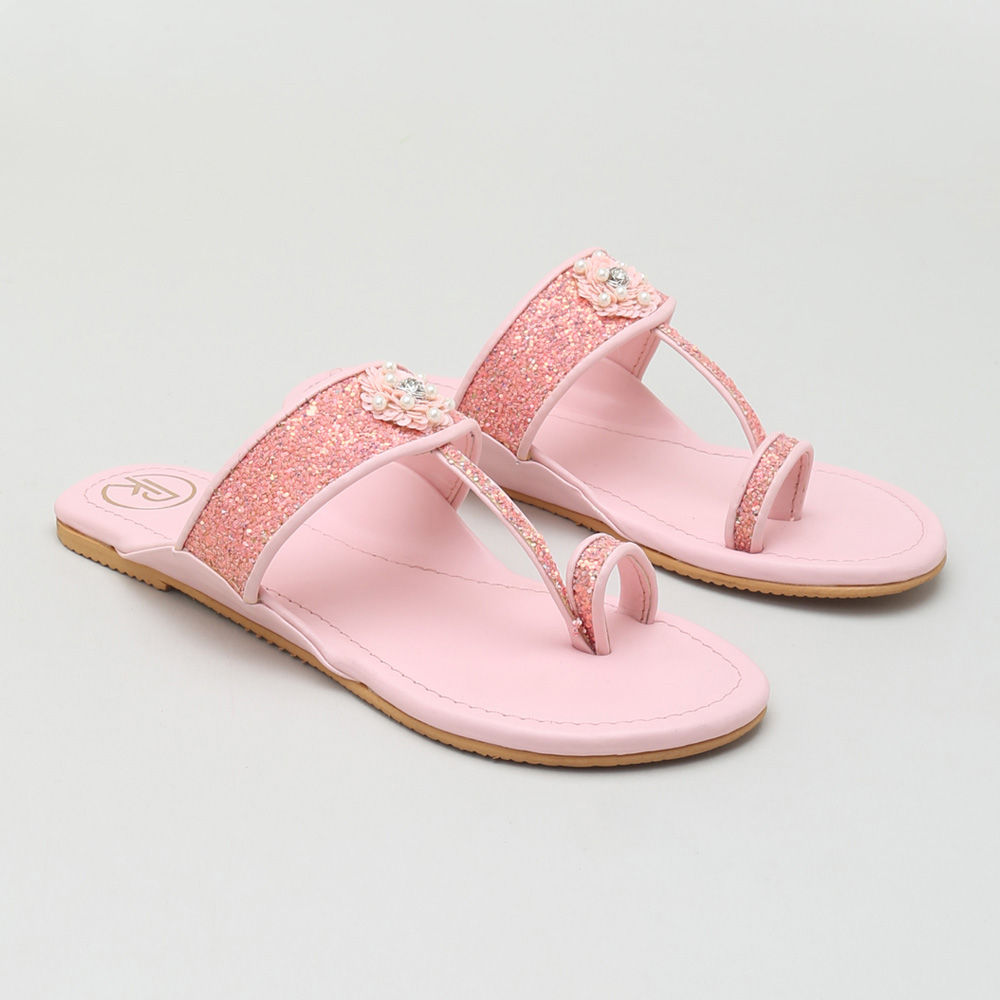 

features upper material 100 leather sole material 100 leather the
