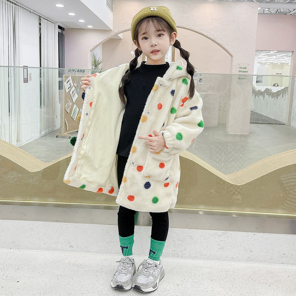 

features material 100 polyester fit type regular the actual product