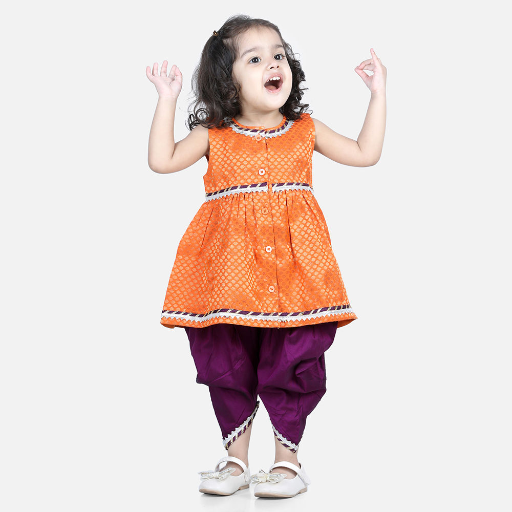 

features material 55 polyester 45 viscose fit type regular the