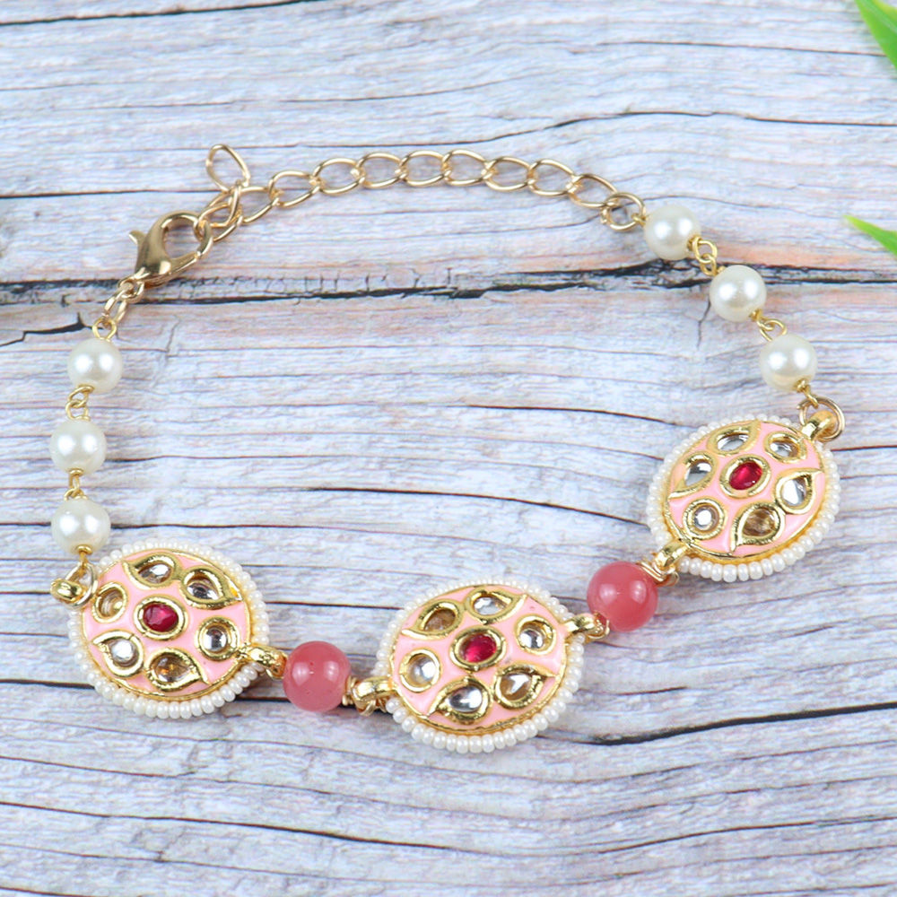 

dress your girl in this lovely accessories and make her