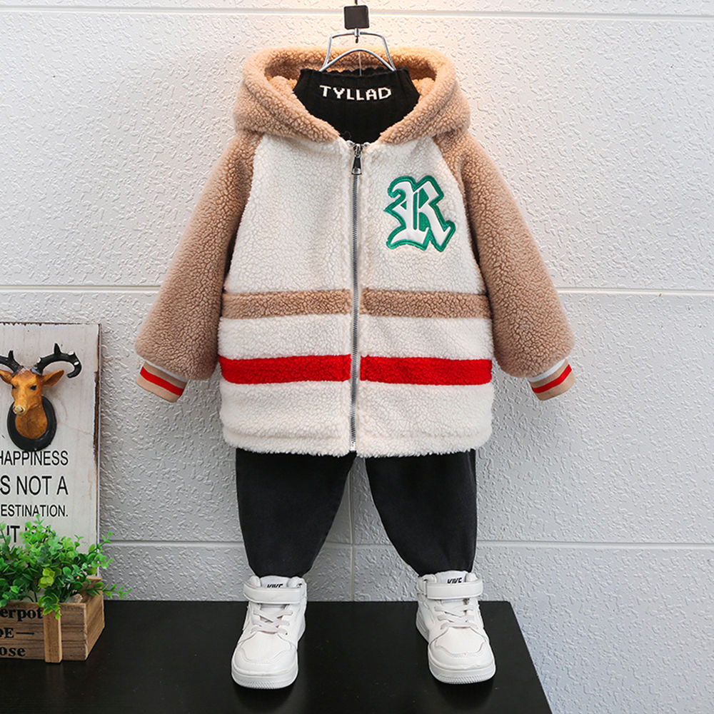 

features material 100 polyester fit type regular the actual product