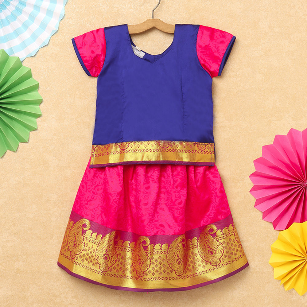

features material silk the actual product may differ slightly in