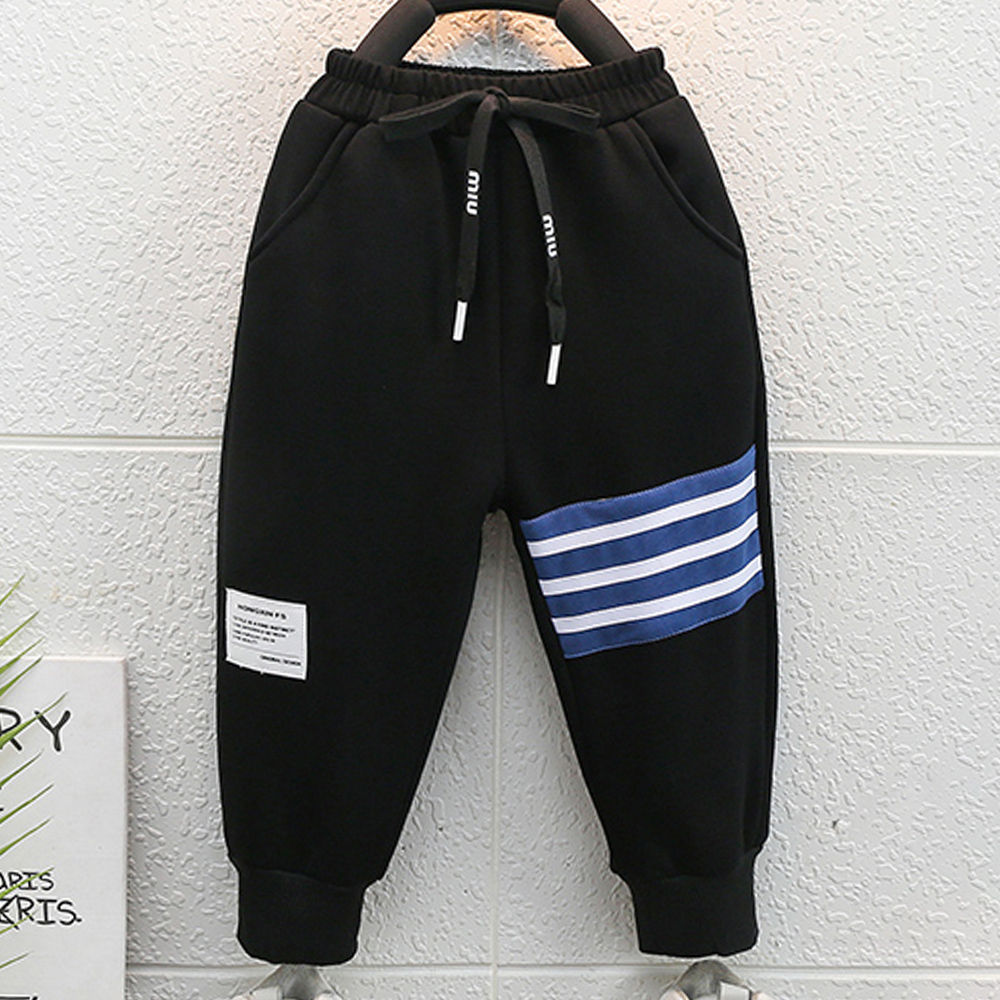 

features material 100 polyester fit type regular the actual product