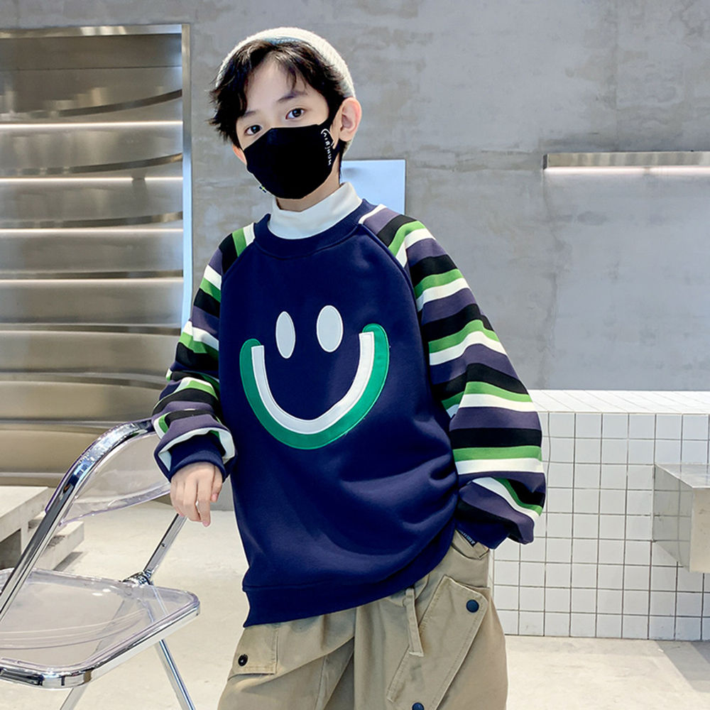 

features material 100 polyester fit type regular the actual product