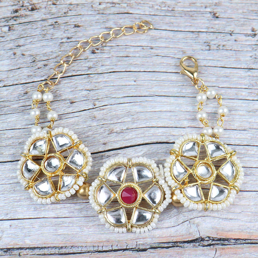 

dress your girl in this lovely accessories and make her