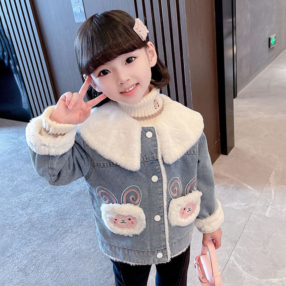 

features material 100 polyester fit type regular the actual product