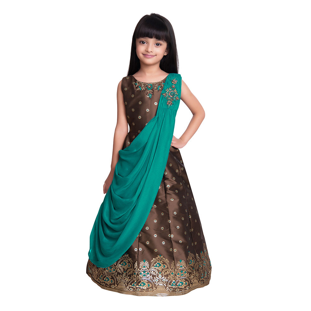 

features material 100 satin fit type slim the actual product