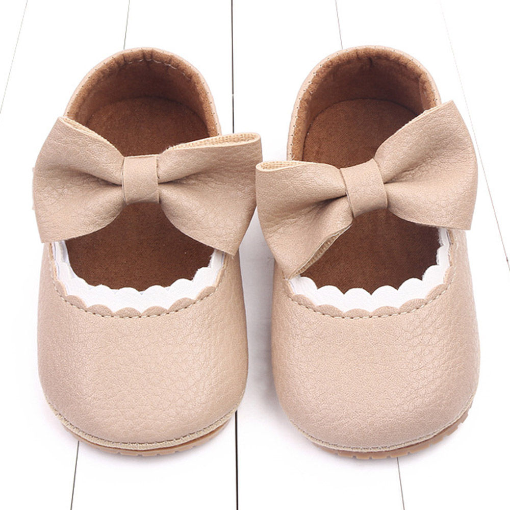

features upper material synthetic leather sole material polyurethane the actual