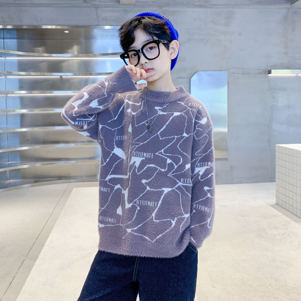 

features material 100 polyester fit type regular the actual product