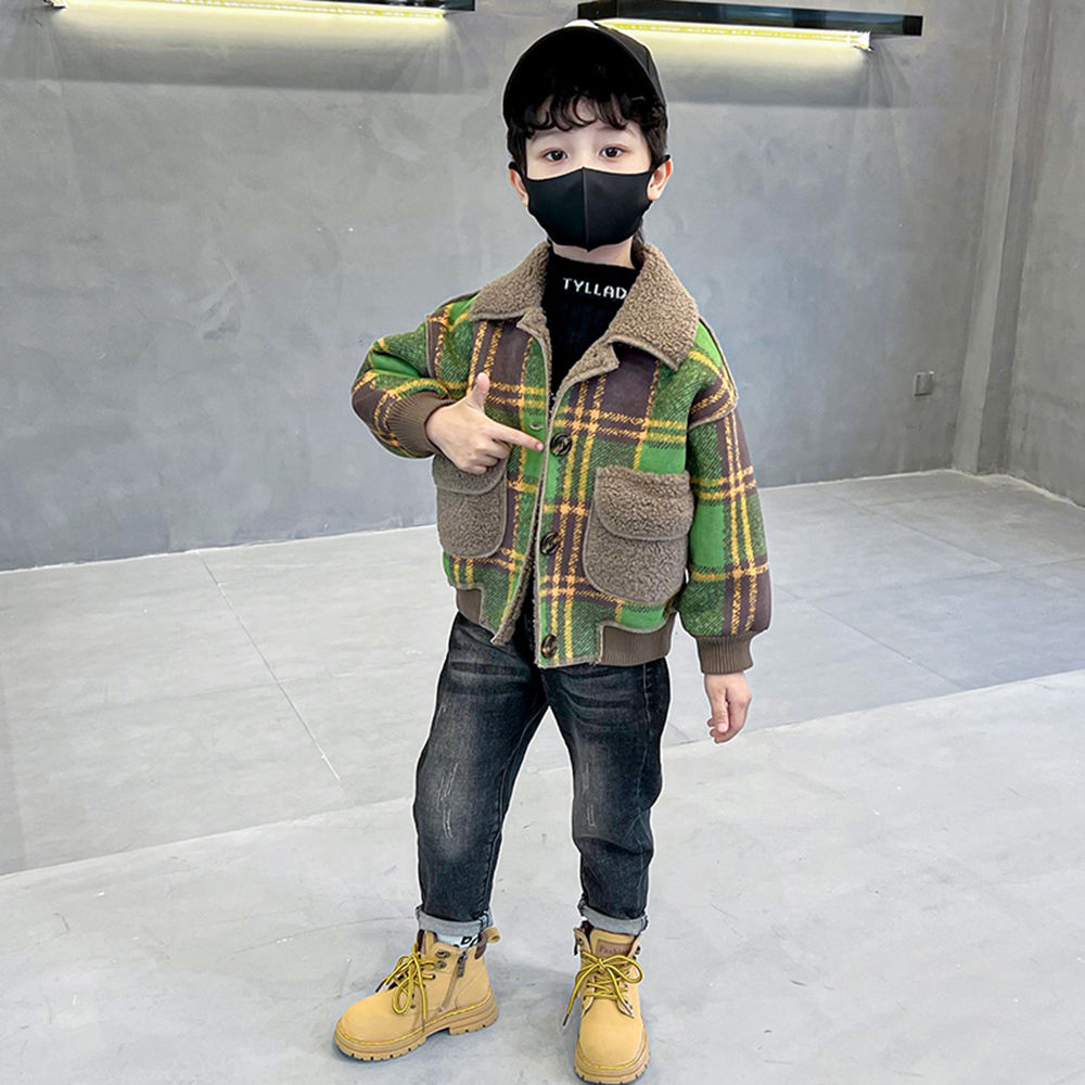 

features material 100 polyester fit type regular the actual product