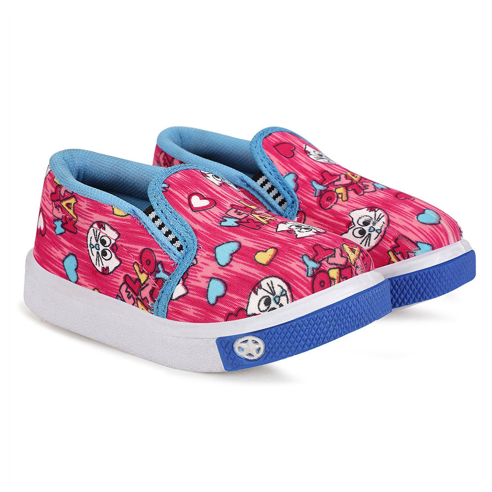 

features upper material fabric sole material rubber the actual product