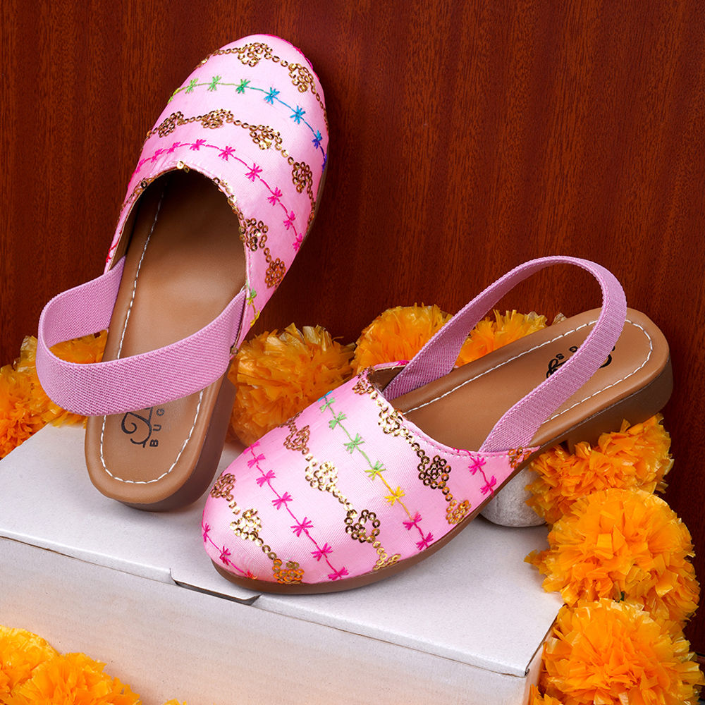 

features upper material 100 synthetic sole material 100 pu the