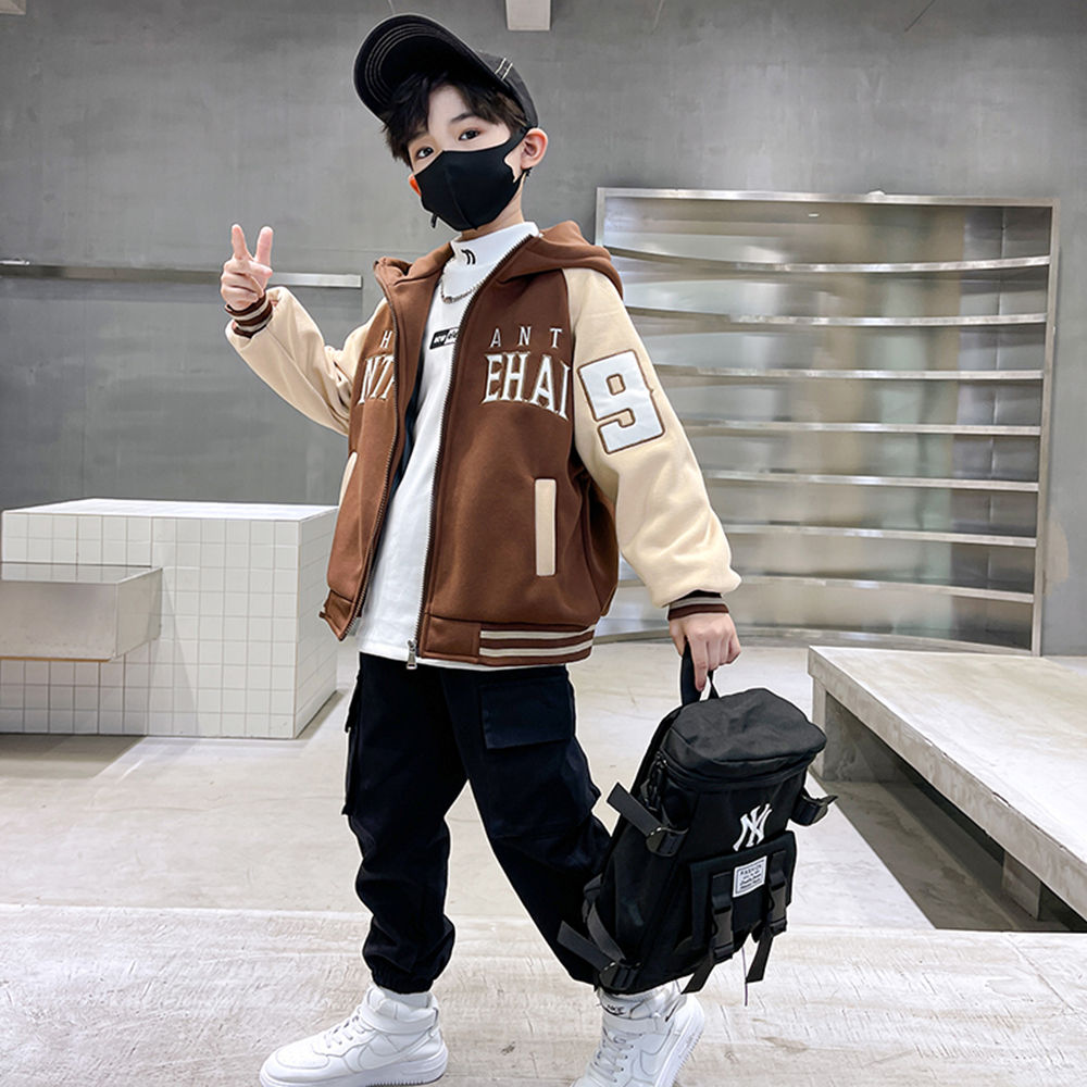 

features material 100 polyester fit type regular the actual product