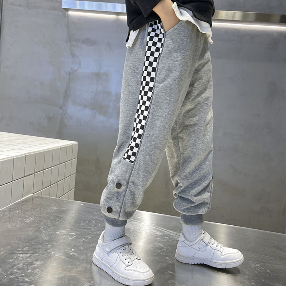 

features material 100 polyester fit type regular the actual product