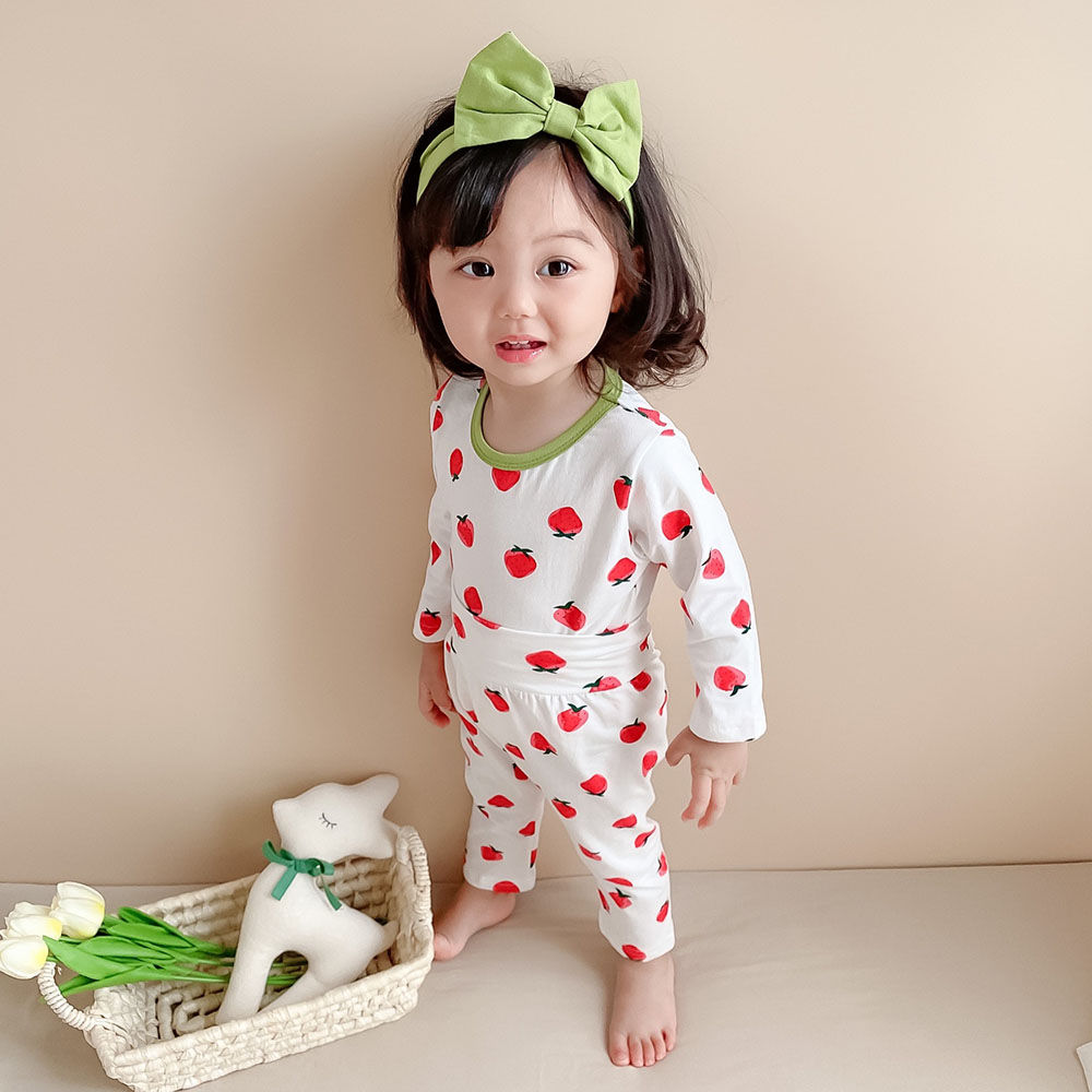 

features top material 100 polyester bottom material 100 polyester fit