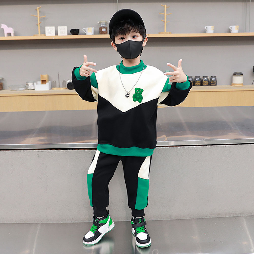 

features top material 100 polyester bottom material 100 polyester fit