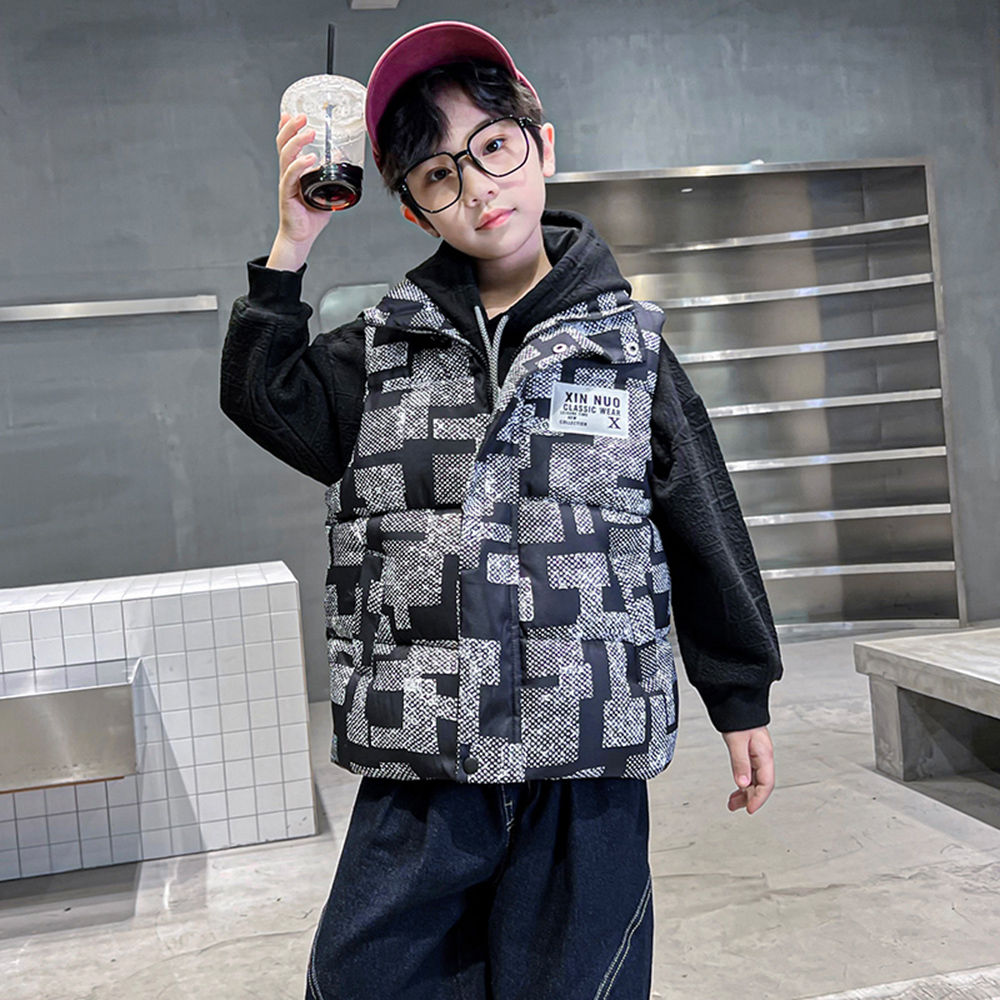 

features material 100 polyester fit type regular the actual product